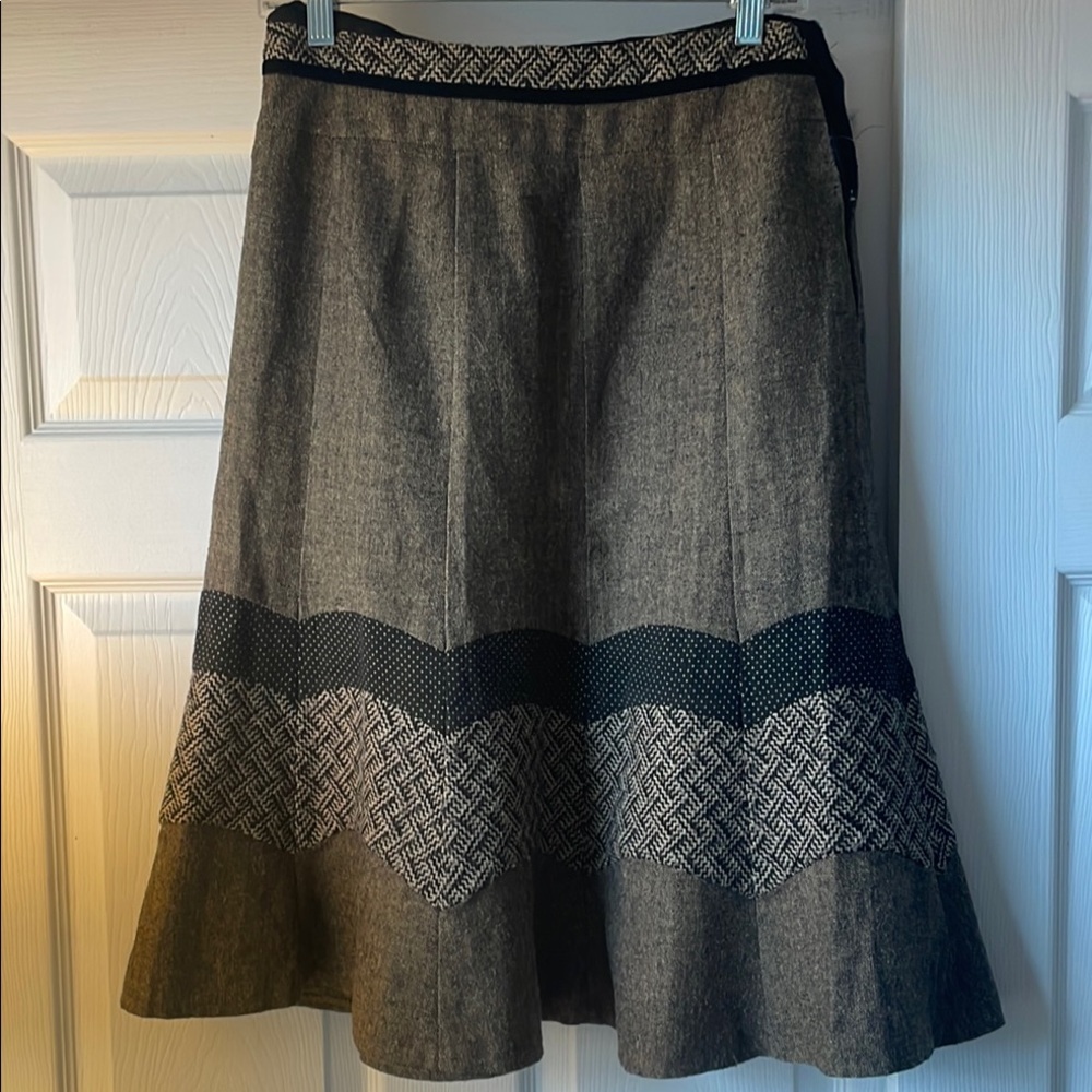 Elegant Gray Patterned Women's Skirt